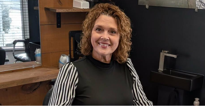 Le salon Rustik Royal est un salon de coiffure pour hommes. Du petit garçon au grand-papa, tous seront choyés! Venez nous rencontrer dès aujourd’hui, sans rendez-vous, notre incroyable équipe s’occupera de