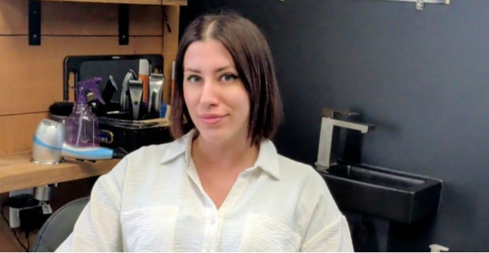 Le salon Rustik Royal est un salon de coiffure pour hommes. Du petit garçon au grand-papa, tous seront choyés! Venez nous rencontrer dès aujourd’hui, sans rendez-vous, notre incroyable équipe s’occupera de